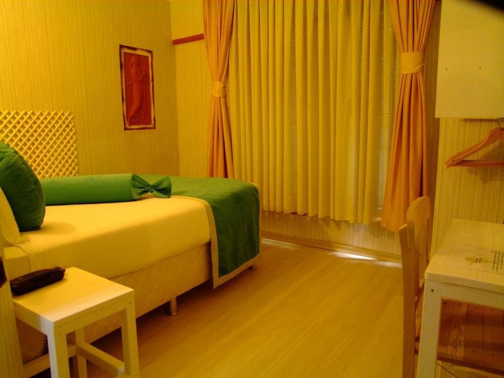 Hotel Ishakpasa Konagi Istanbul Room photo